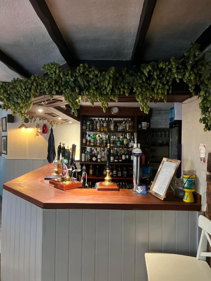Anchor Inn Oake Eksteriør bilde